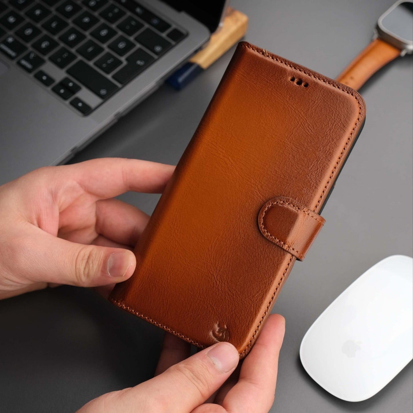 Casper iPhone 17 Air Leather Wallet Case – MagSafe Compatible